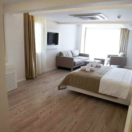 Alesta Yacht 4* פאטהיה