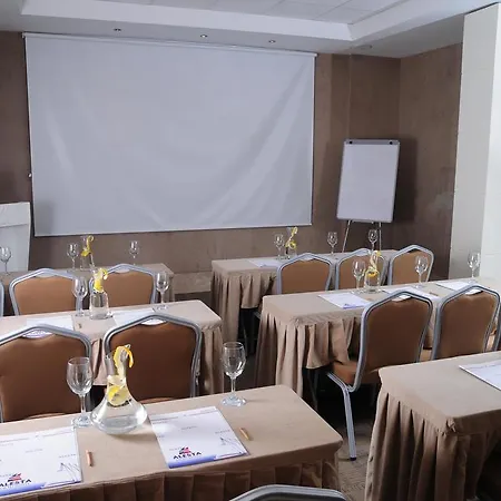 Alesta Yacht Szálloda