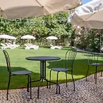 Alesta Yacht Hotel 4*