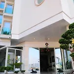 Alesta Yacht 4*