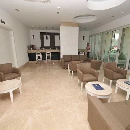 阿兰斯塔帆船酒店