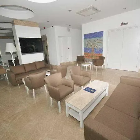阿兰斯塔帆船酒店 酒店
