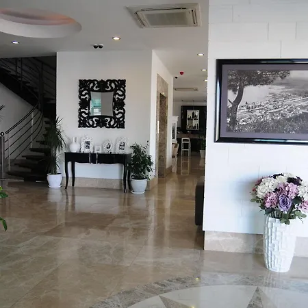 Otel Alesta Yacht