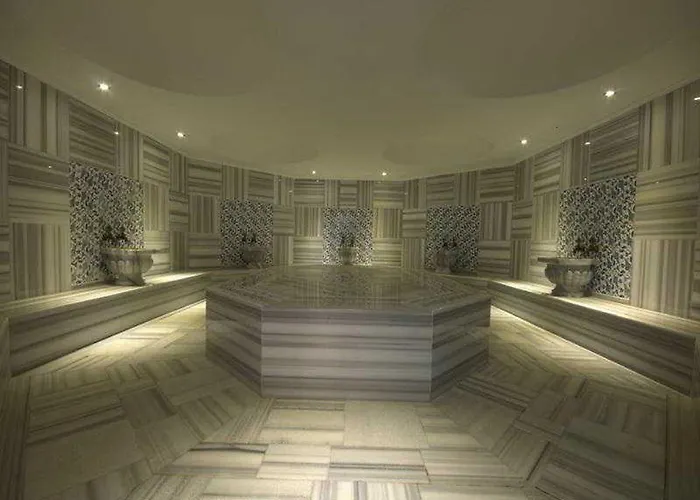 Hotel Alesta Yacht 4*