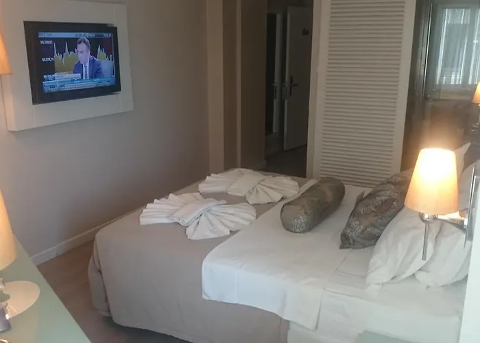 اليستا يخت فندق فتحية