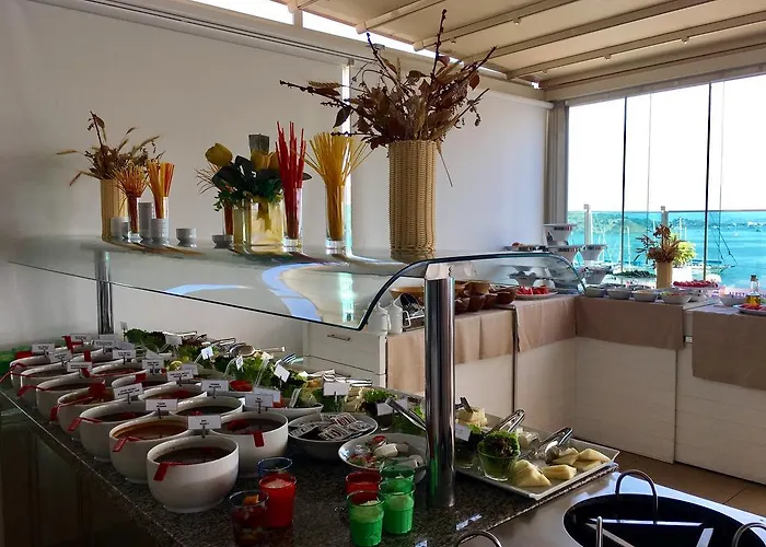 Hotel Alesta Yacht 4*